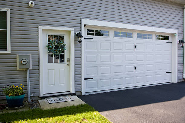 24/7 Emergency Garage Door Panel Replacement experts in Ridgeway, VA